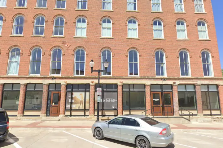 UScellular & T-Mobile Authorized Retailer N Main St & E Monroe St