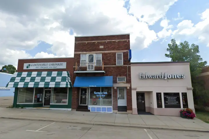 UScellular & T-Mobile Authorized Retailer S Main St & E 12th St