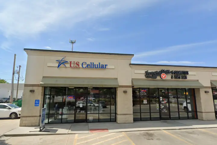 UScellular & T-Mobile Authorized Retailer W Broadway & S 20th