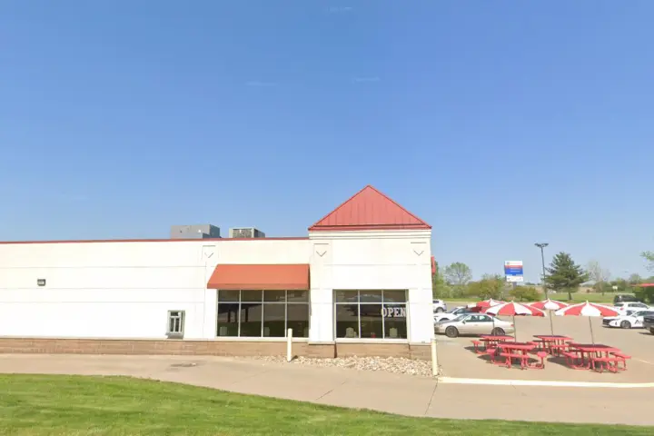 UScellular & T-Mobile N Port Dr & University Dr