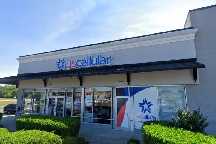 UScellular & T-Mobile Sampson Crossing
