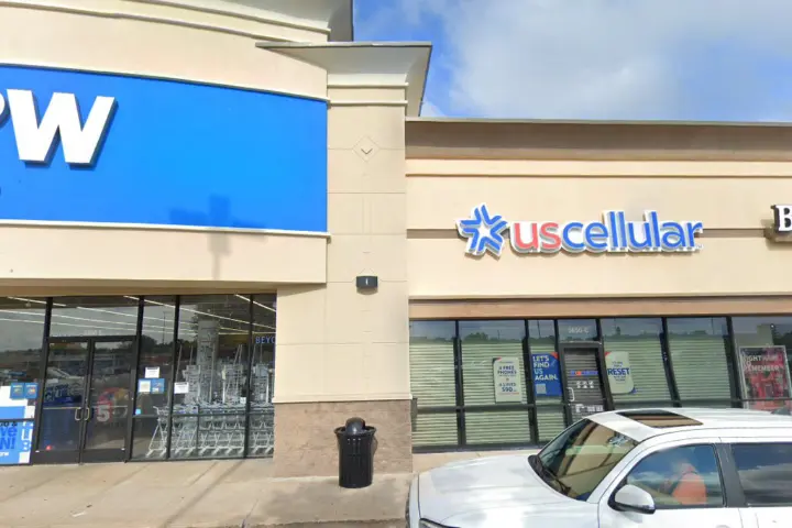 UScellular & T-Mobile Stardust Dr & Munger Ln