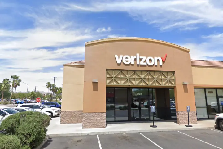 Arizona Pavilions (Verizon)