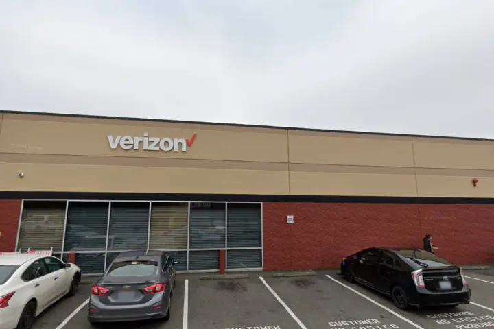 Aurora Village (Verizon)