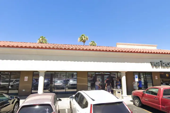 Bell Towne Centre (Verizon)