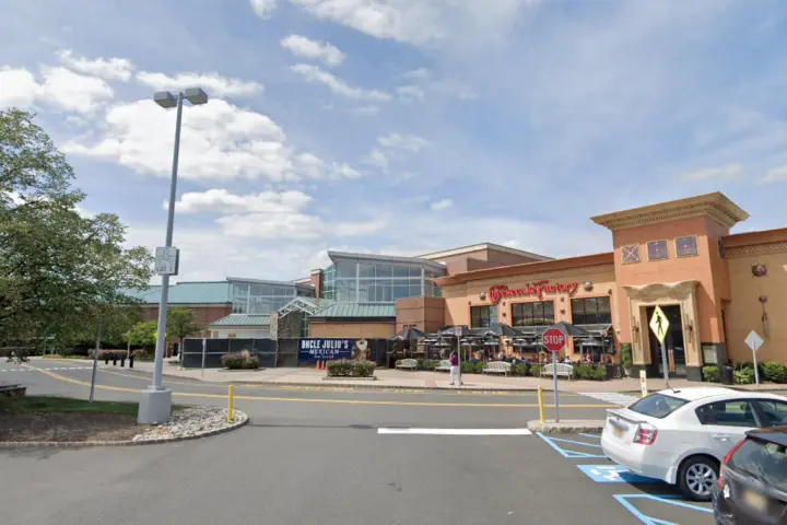 Bridgewater Commons (Verizon)