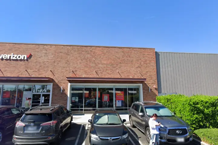 Burbank Empire (Verizon)