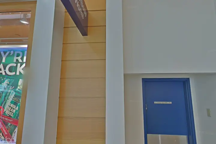 Capital Mall (Verizon)