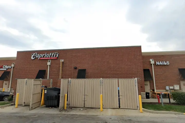 Castleton Crossing (Verizon) storefront