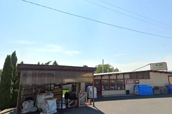 Cellular Plus Omak (Verizon)