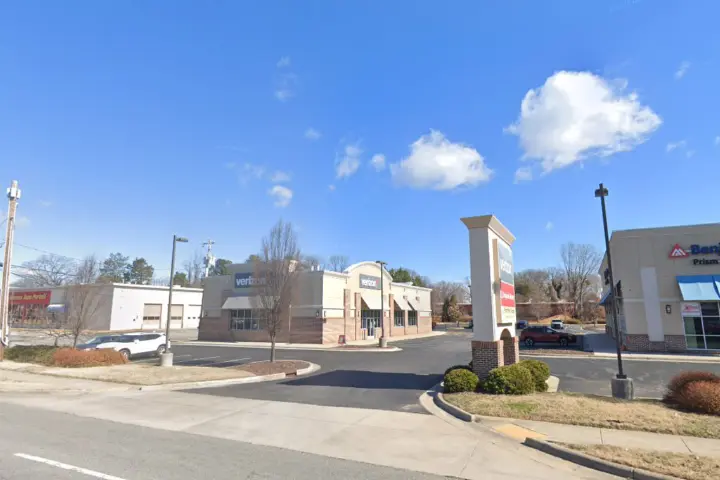 Cellular Sales Greensboro Battleground Ave (Verizon)