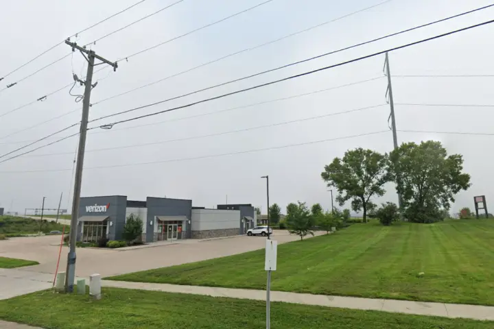 Cellular Sales Madison Seybold Rd (Verizon)