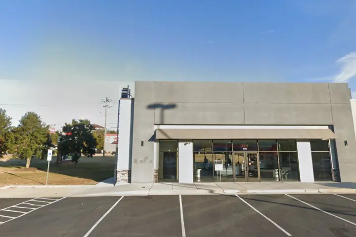 Cellular Sales Powell E Emory Rd (Verizon)