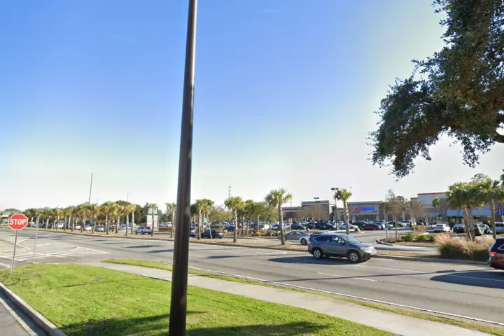 Cellular Sales Savannah E Victory Dr (Verizon)