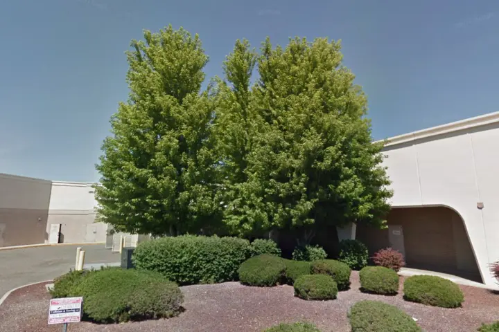 Columbia Center Mall (Verizon)