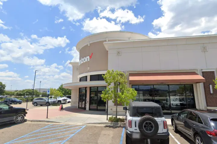 Denham Springs (Verizon)
