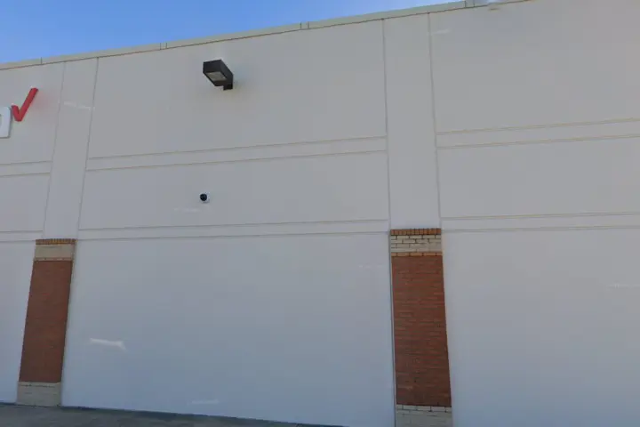 Denton Towne Crossing (Verizon)