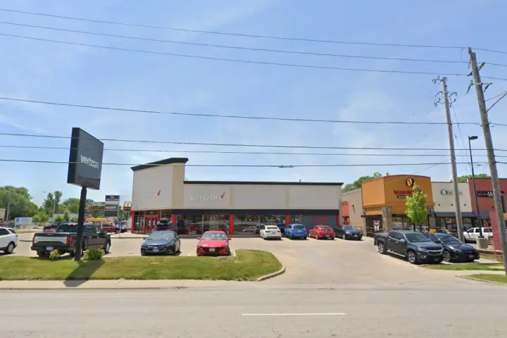 Douglas Ave IA (Verizon)