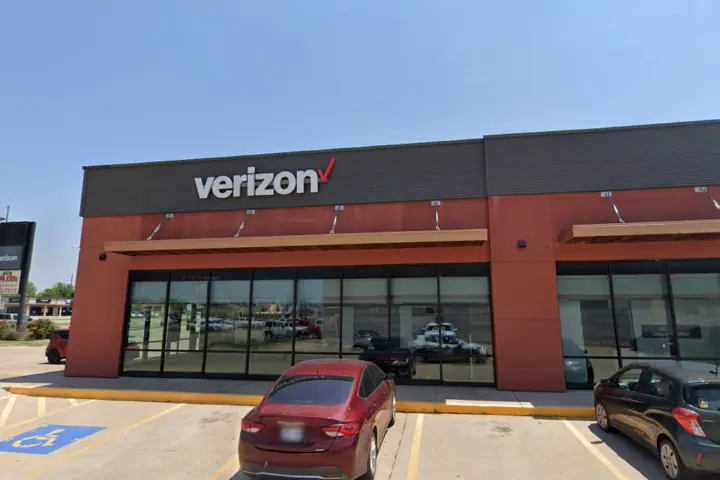 Lawton (Verizon)
