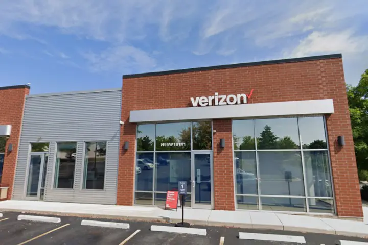 Menomonee Falls (Verizon)