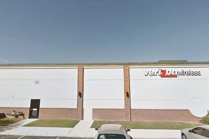 Olympia Forum (Verizon)