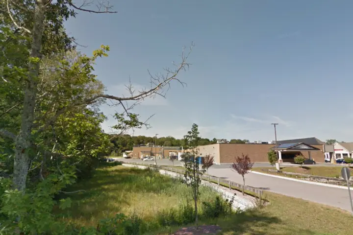 R Wireless Millis (Verizon)
