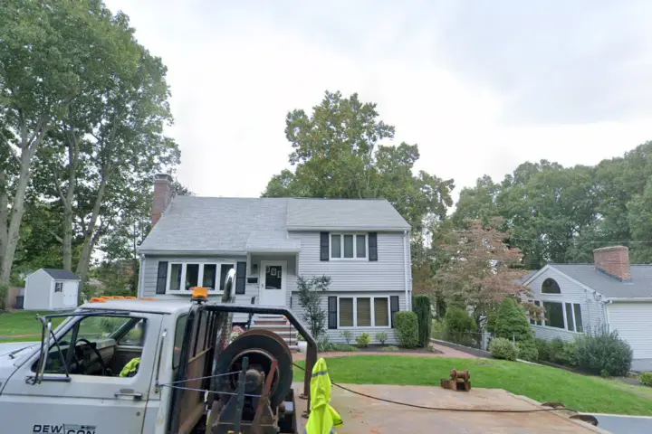 R Wireless Waltham (Verizon)