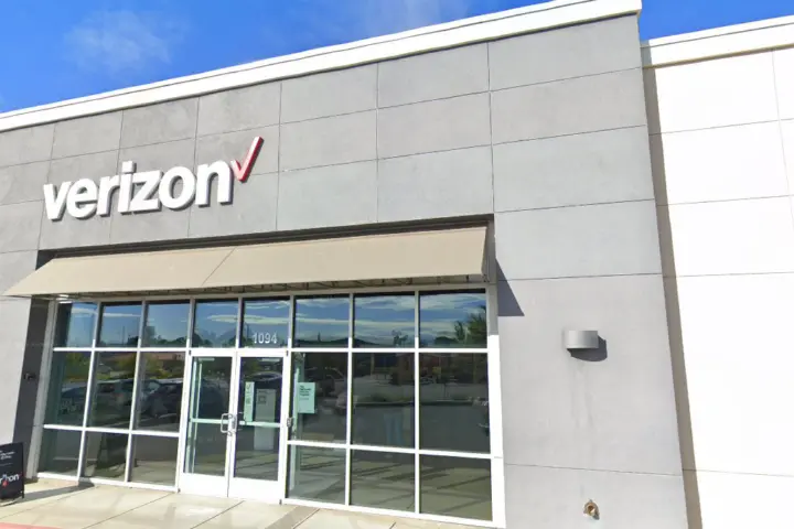 Redding Hilltop (Verizon)