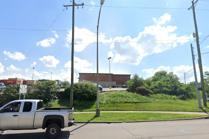 Rookwood Commons (Verizon)