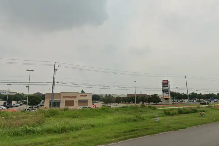 Russell Cellular Austin North IH 35 (Verizon)