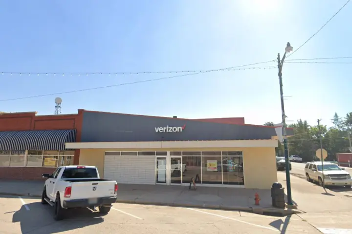 Russell Cellular Burlington (Verizon)