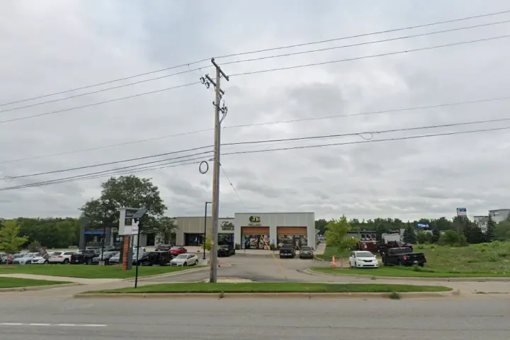 Russell Cellular Byron Center (Verizon)