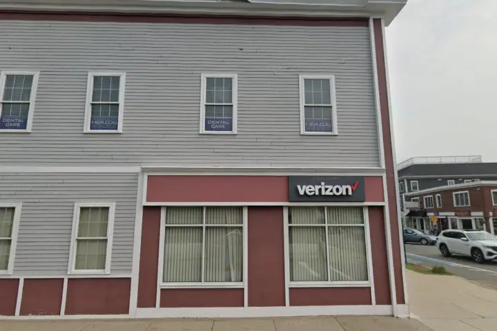 Russell Cellular Danvers (Verizon)