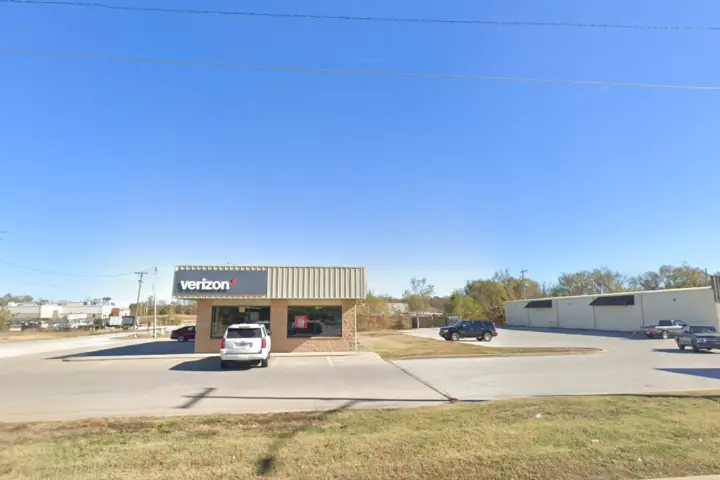Russell Cellular Fort Scott (Verizon)