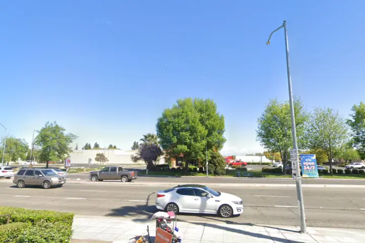 Russell Cellular Fresno S Clovis (Verizon)