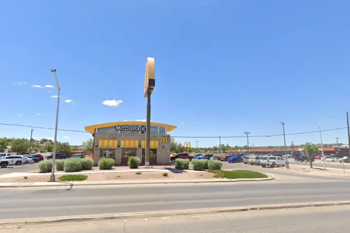 Russell Cellular Gallup E Hwy 66 (Verizon)