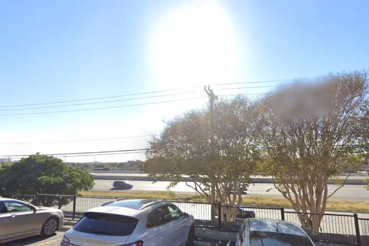 Russell Cellular Huebner Oaks (Verizon)