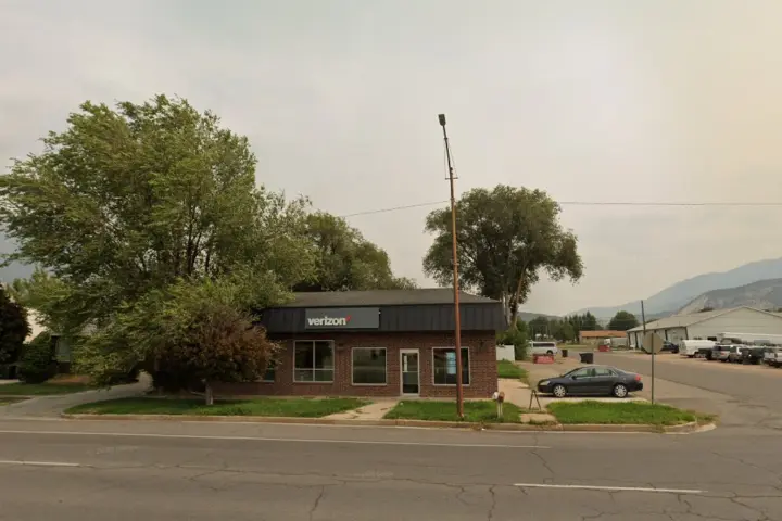 Russell Cellular Nephi (Verizon)