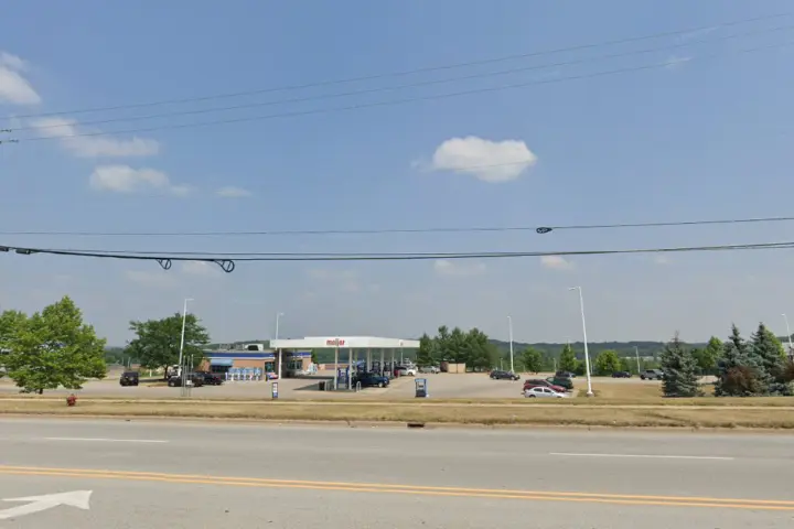 Russell Cellular Rockford 10 Mile Rd (Verizon)