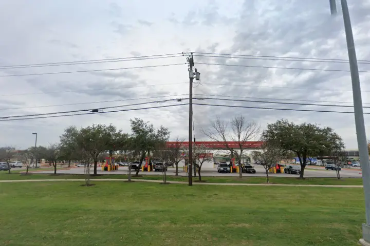 Russell Cellular Roundrock (Verizon)