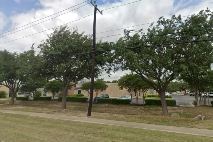 Russell Cellular San Antonio (Verizon)