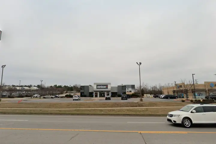 Russell Cellular Springdale (Verizon)