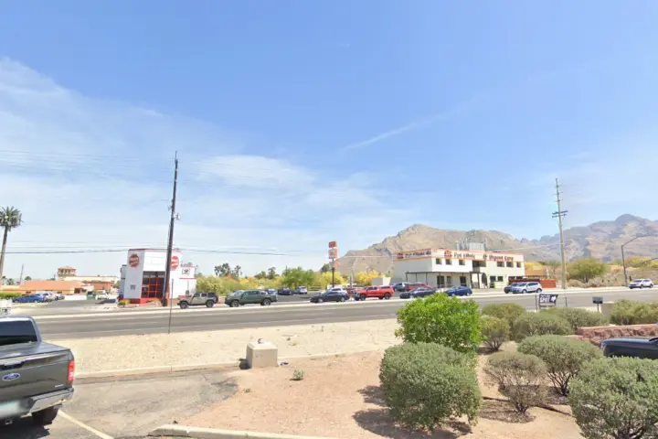 Russell Cellular Tucson Ina Rd (Verizon)