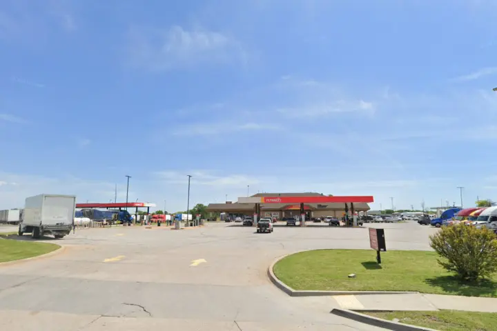 Russell Cellular Tulsa N 129th (Verizon)