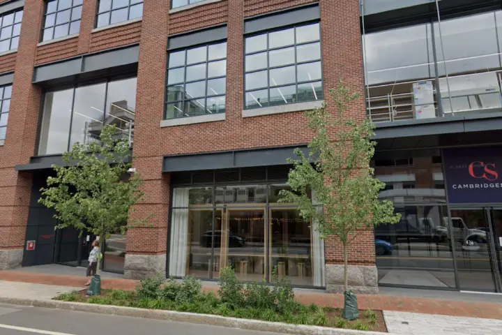 TCC Cambridge 1st St (Verizon)