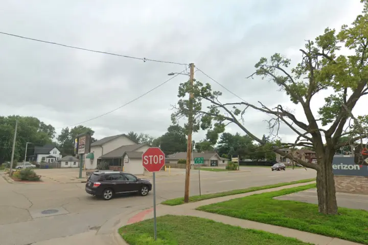 TCC Clinton N 2nd St (Verizon)