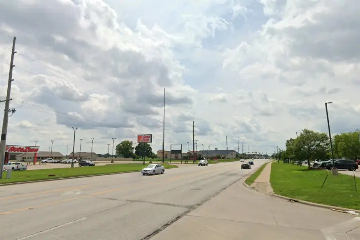 TCC Macomb E Jackson St (Verizon)