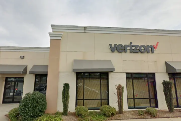 Uncc (Verizon)