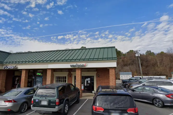 Victra Amherst Ambriar Plaza (Verizon)
