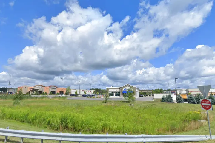 Victra CamIllus Township Blvd (Verizon)